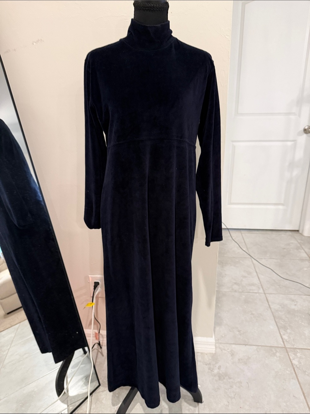 Jones New York Black Maxi Turtleneck Party Dress